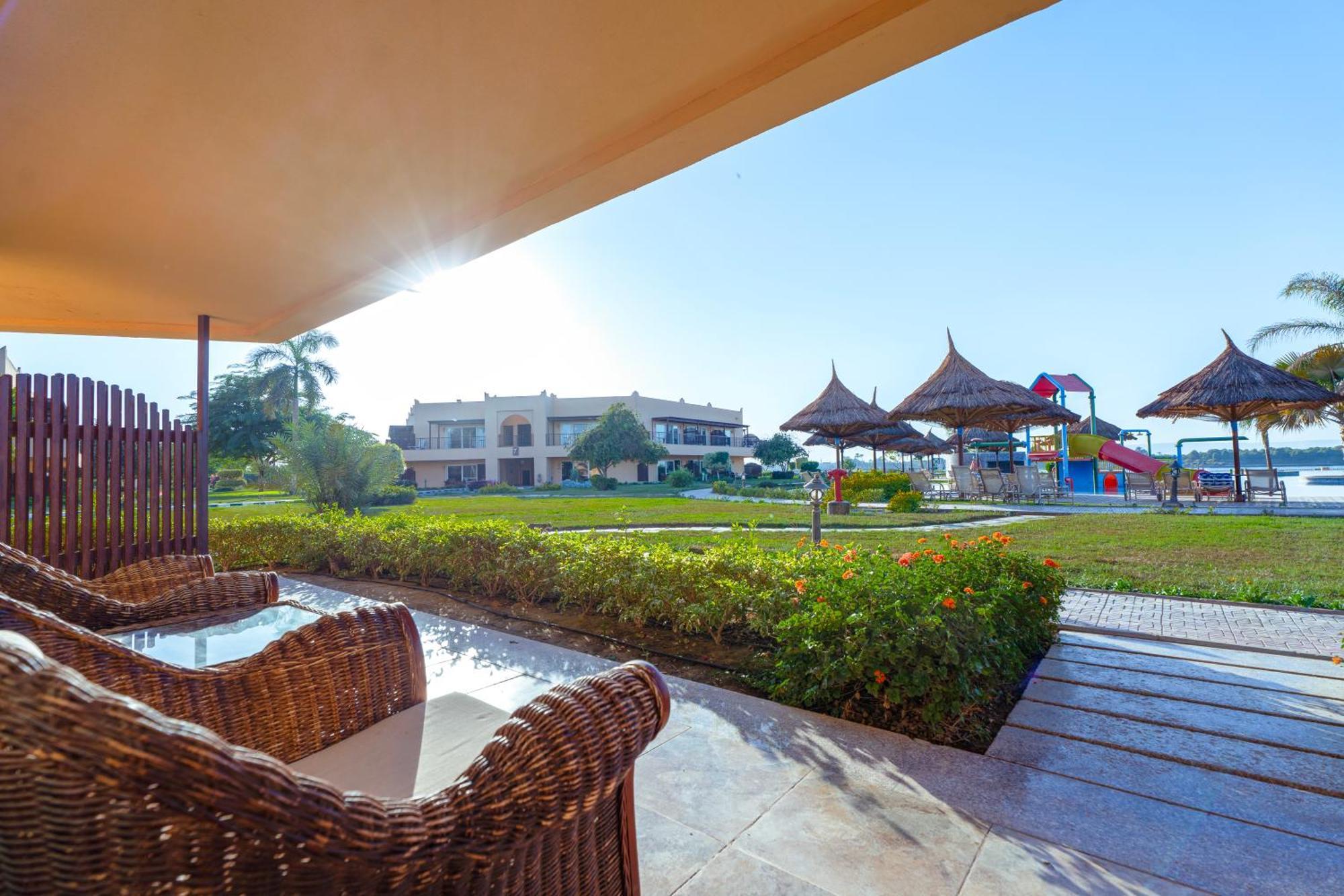 โจลี วิลล์ รีสอร์ต แอนด์ สปา คิงส์ ไอส์แลนด์ ลูเซอร์ Hotel ลักซอร์ ภายนอก รูปภาพ