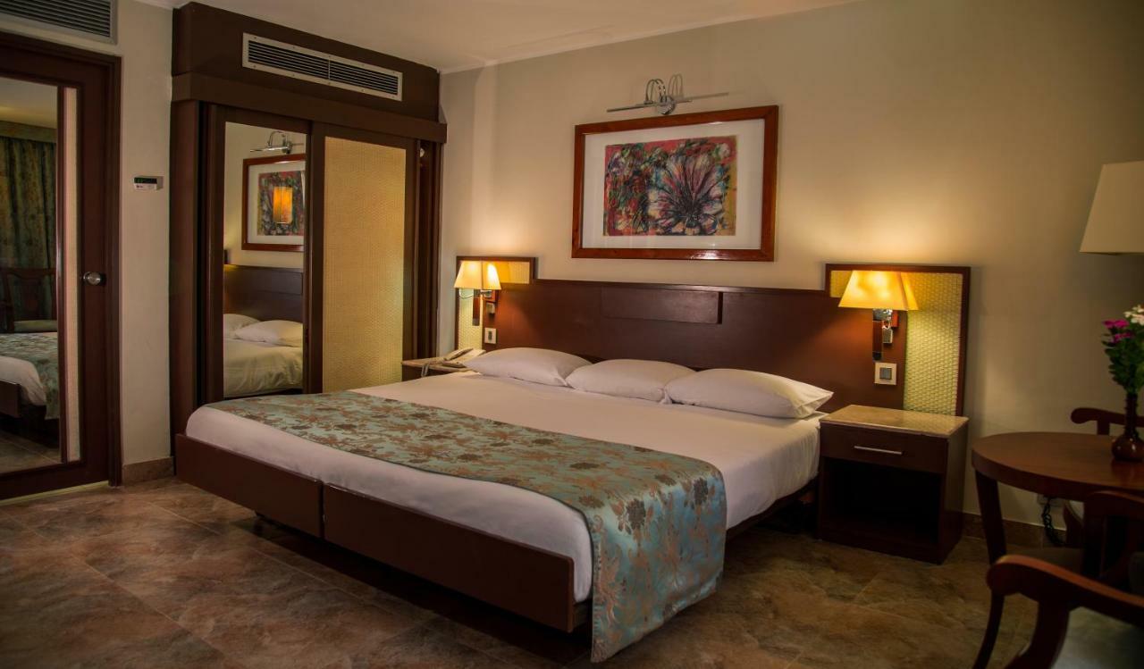 โจลี วิลล์ รีสอร์ต แอนด์ สปา คิงส์ ไอส์แลนด์ ลูเซอร์ Hotel ลักซอร์ ภายนอก รูปภาพ