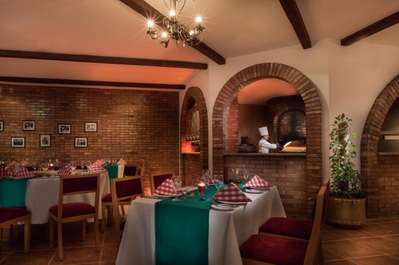 โจลี วิลล์ รีสอร์ต แอนด์ สปา คิงส์ ไอส์แลนด์ ลูเซอร์ Hotel ลักซอร์ ภายนอก รูปภาพ Restaurant